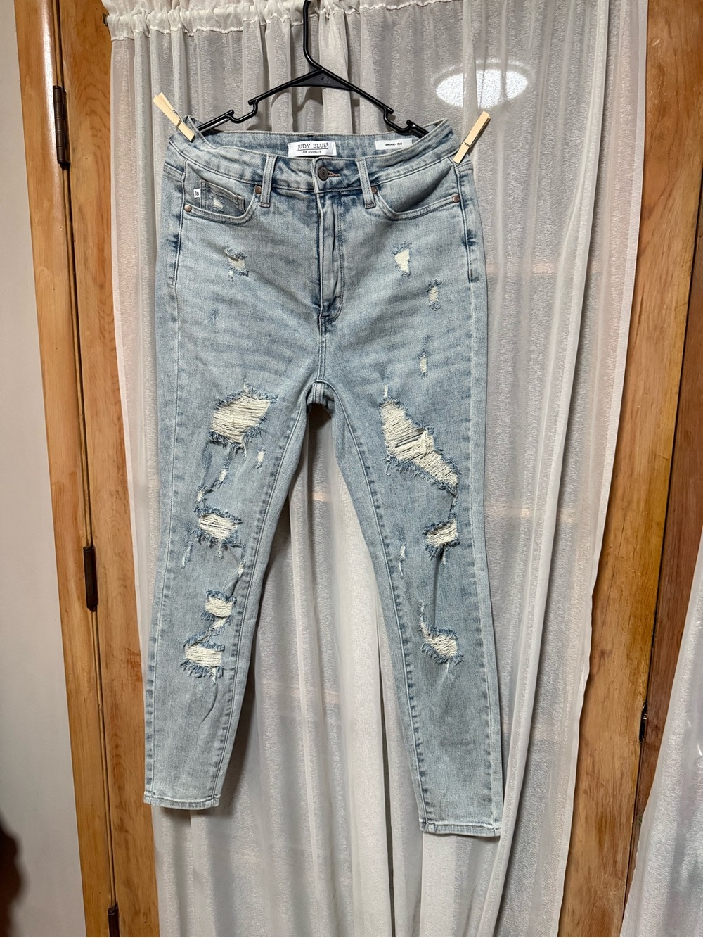 Judy Blue Light Wash Ripped Skinny Jeans